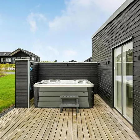 Three-bedroom In Haderslev