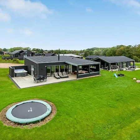 Semesterbostad Three-bedroom In *